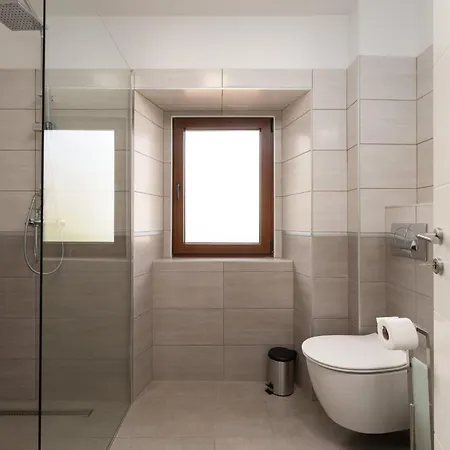 Rustic Stone House With Pool In Umag Vila