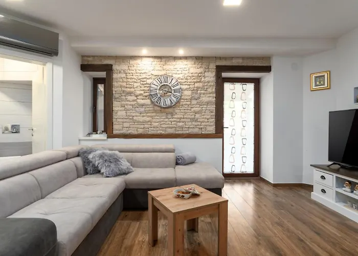 Rustic Stone House With Pool In Umag Villa Cepljani