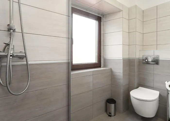 Villa Rustic Stone House With Pool In Umag *