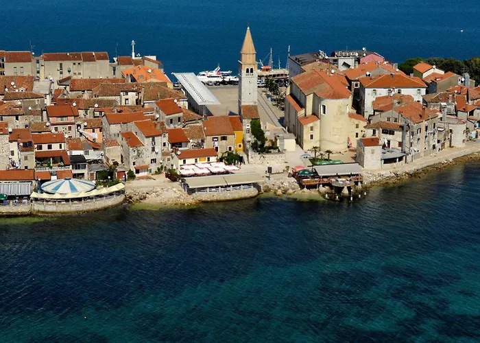 Rustic Stone House With Pool In Umag *
